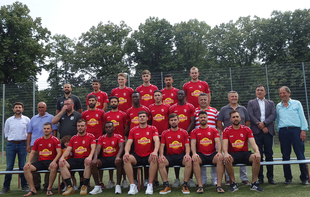 ALMANYA'DA BİR TÜRK FUTBOL KULÜBÜNÜN 46 YILLIK MUCİZESİ